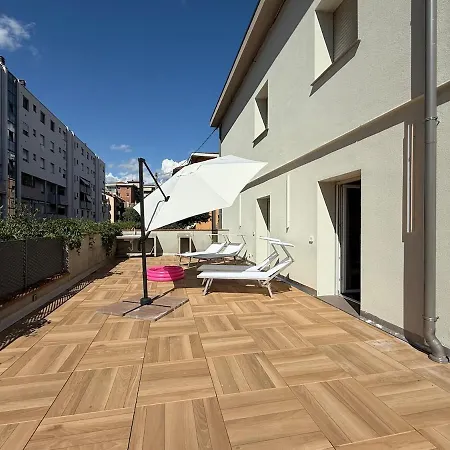 Alfieri1 - Netflix-parking-supermarket-centro Bergamo