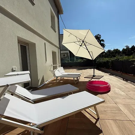 Alfieri1 - Netflix-parking-supermarket-centro * Bergamo