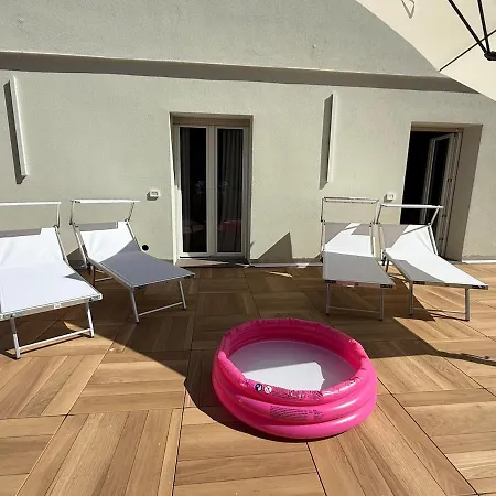 Alfieri1 - Netflix-parking-supermarket-centro * Bergamo