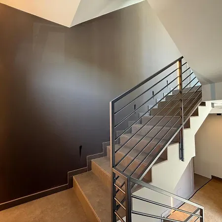 Alfieri1 - Netflix-parking-supermarket-centro Appartement Bergame