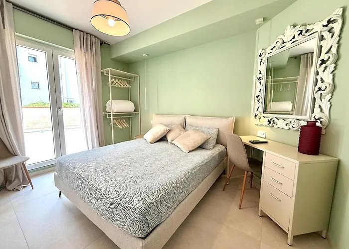 Alfieri1 - Netflix-parking-supermarket-centro * Bergamo