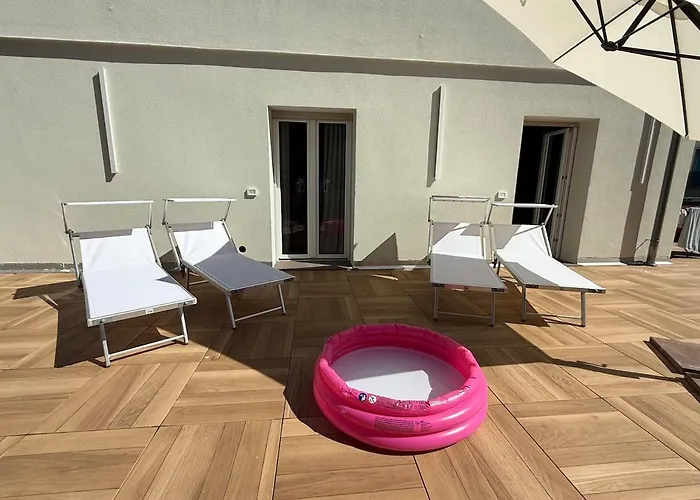 Alfieri1 - Netflix-parking-supermarket-centro * Bergamo