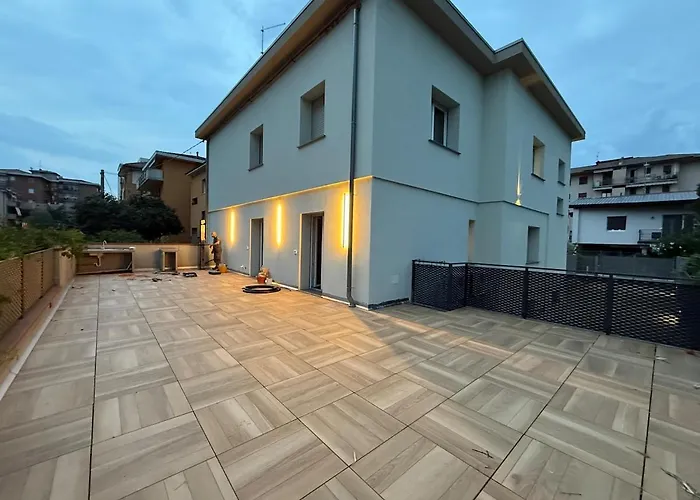 Alfieri1 - Netflix-parking-supermarket-centro * Bérgamo