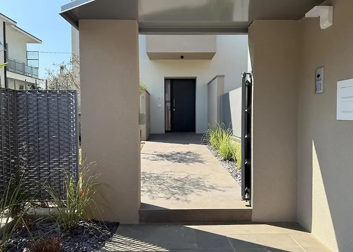 Alfieri1 - Netflix-parking-supermarket-centro Apartamento Bérgamo